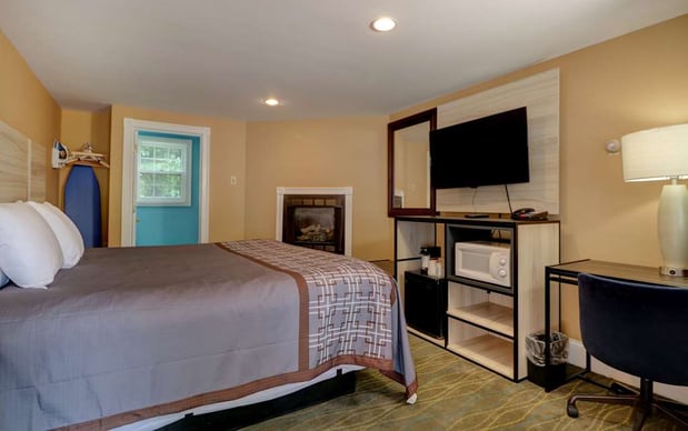 Images Yankee Clipper Inn, SureStay Collection by Best Western