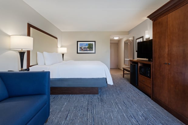 Images Holiday Inn Express & Suites Cincinnati Riverfront by IHG