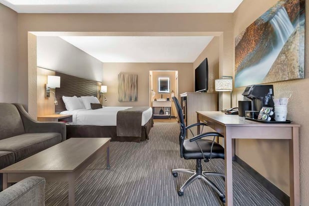 Images Best Western Plus Landing View Inn & Suites