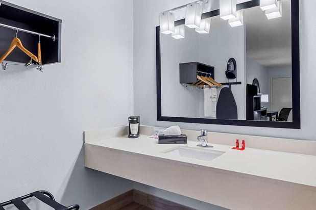 Images SureStay Plus by Best Western Beaumont