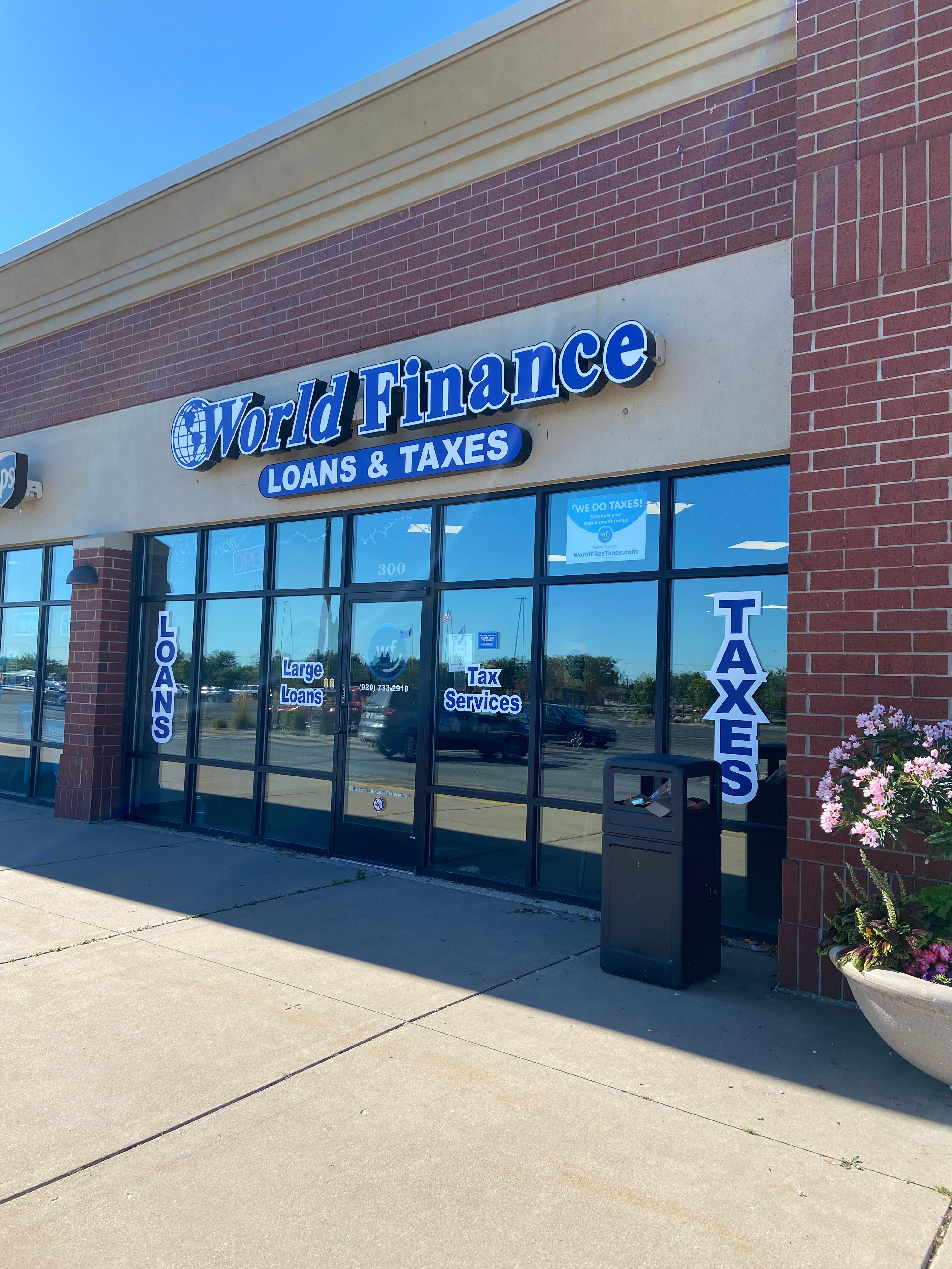 Front of Branch - angle view World Finance Appleton (920)733-2919