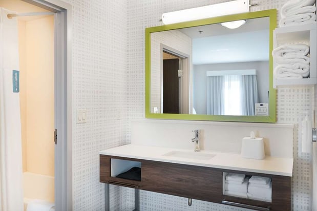 Images Hampton Inn & Suites Tulsa/Central