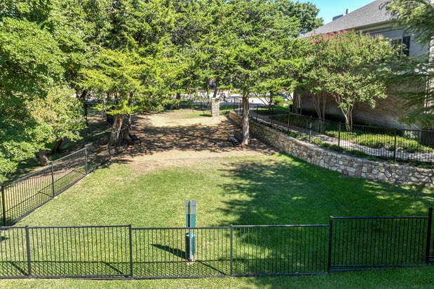 Images Stoneleigh on Spring Creek Apartments