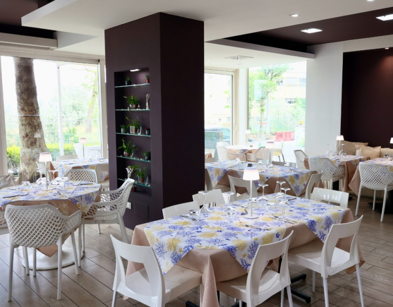 Images La Voglia Ristorante & Bar