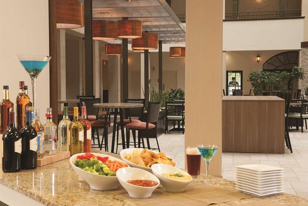 Images Embassy Suites by Hilton Nashville Airport
