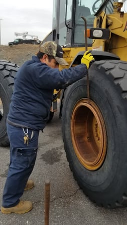 Images CB Truck Tire Service Inc