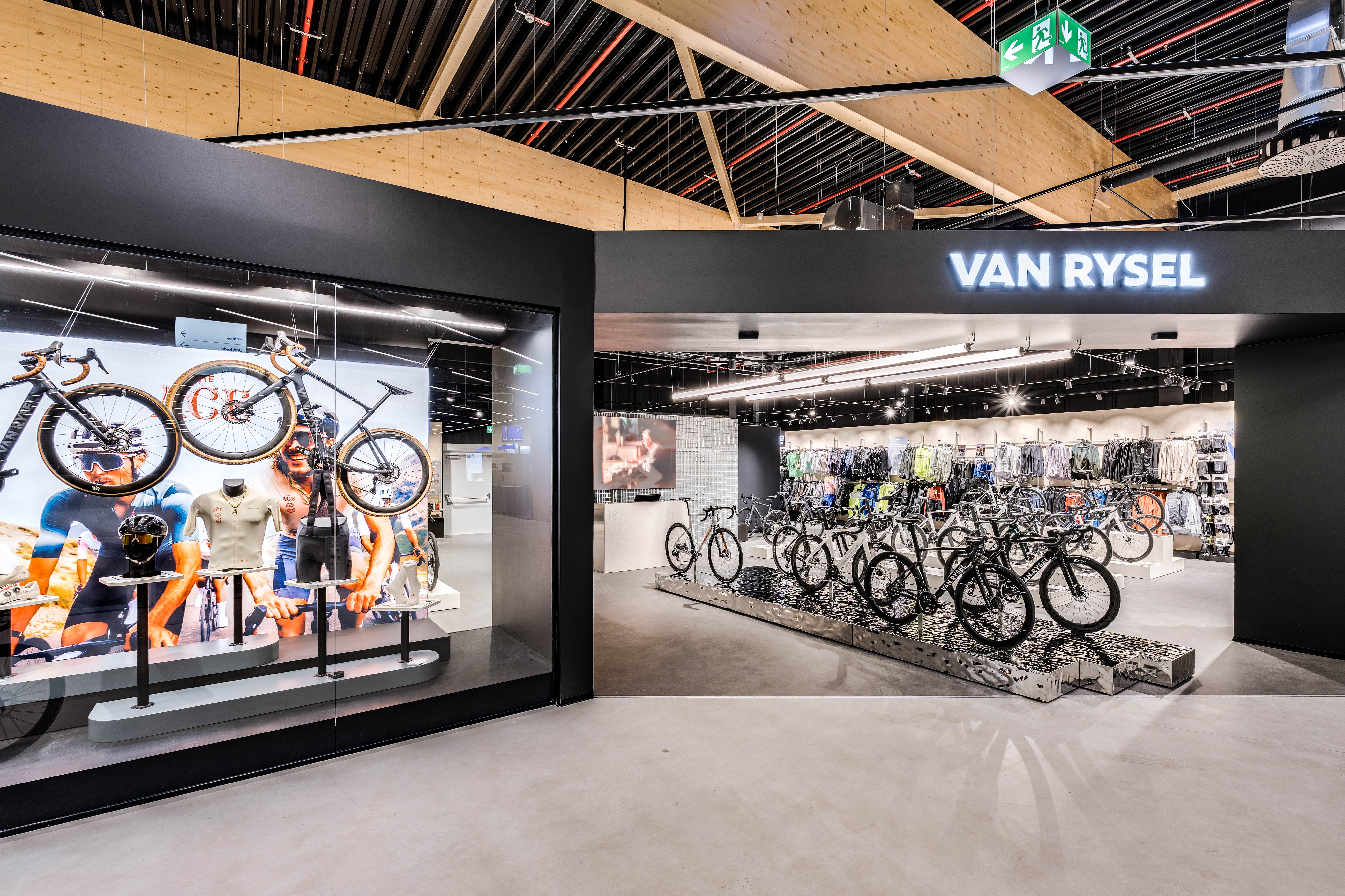 VAN RYSEL Brand Experience Shop, Brammenring 2 in Oberhausen