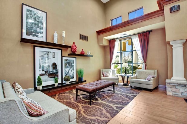 Images Hampton Inn & Suites Hemet
