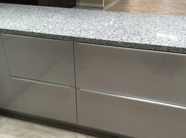 Silver Grey Modern Z-Serie Kitchen Cabinets
https://www.cabinetdiy.com/modern-kitchen-cabinets