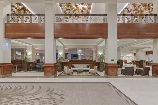 Images Capital Hilton