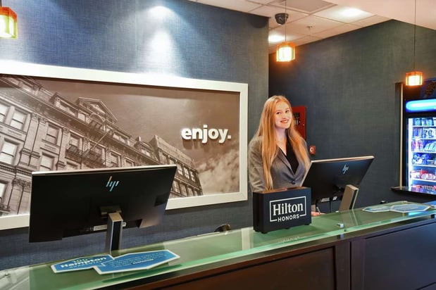 Images Hampton Inn & Suites Detroit-Canton