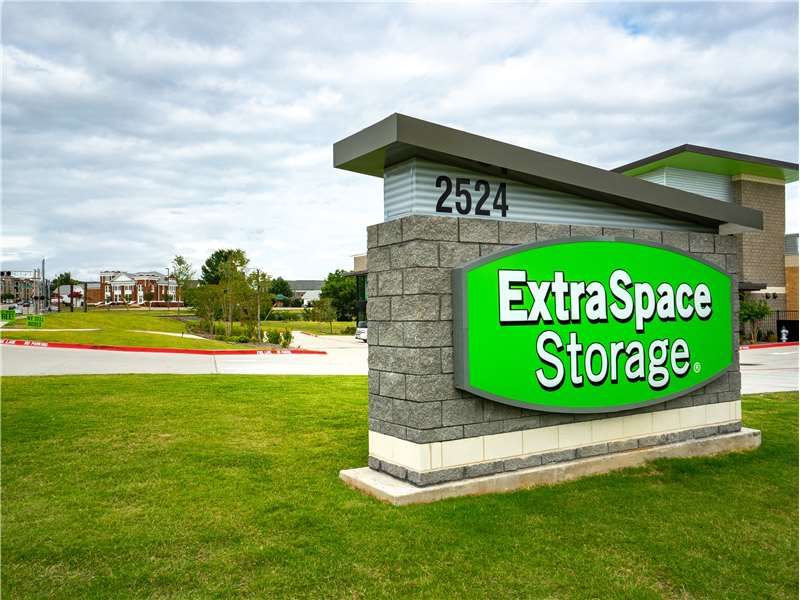 Beauty Image - Extra Space Storage at 2524 E Hebron Pkwy, Carrollton, TX 75007