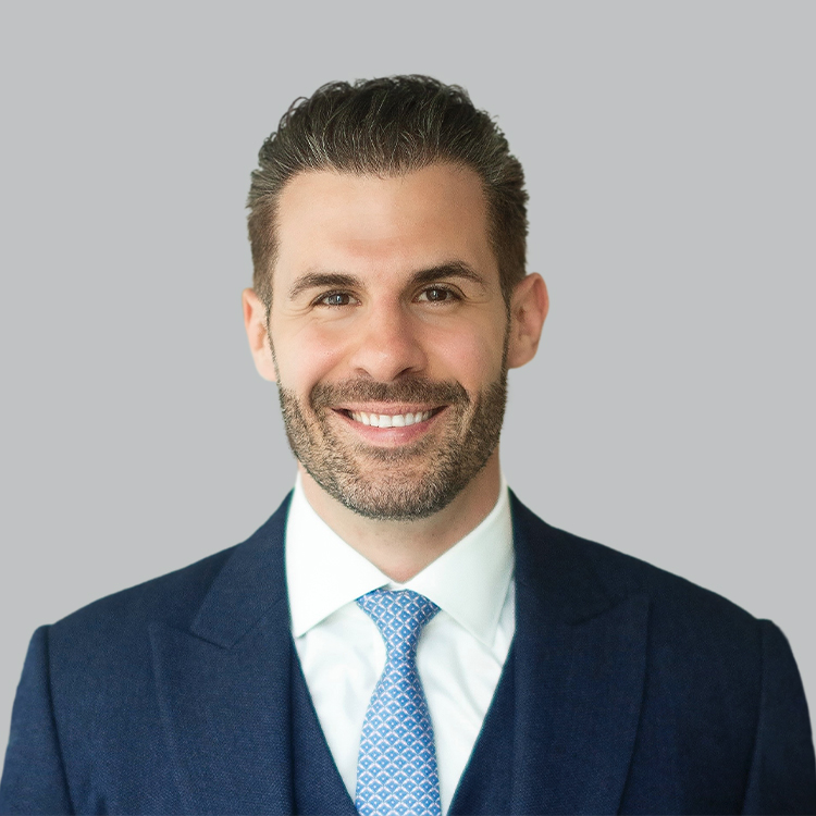 Headshot of Michael Briese, a wealth advisor at Chase