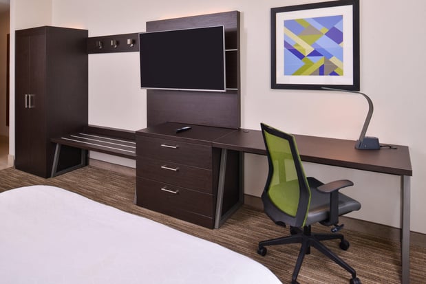 Images Holiday Inn Express & Suites Mall of America - Msp Airport by IHG