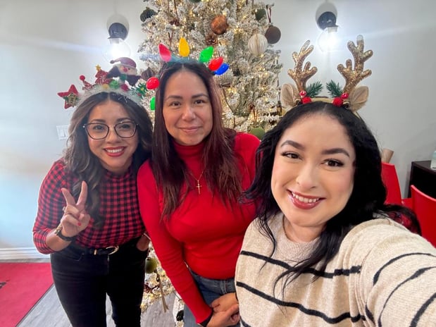 Images Reina Mendoza - State Farm Insurance Agent