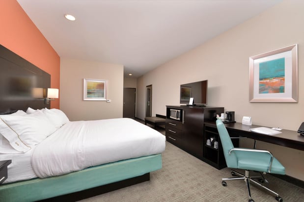 Images Holiday Inn Express & Suites Austin South by IHG