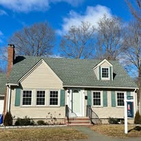 Images Betsy Woods, Realtor