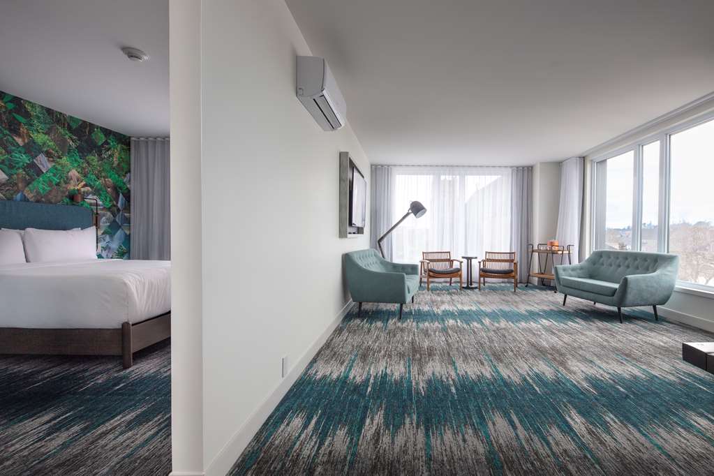 Images Canvas Moncton, Tapestry Collection by Hilton
