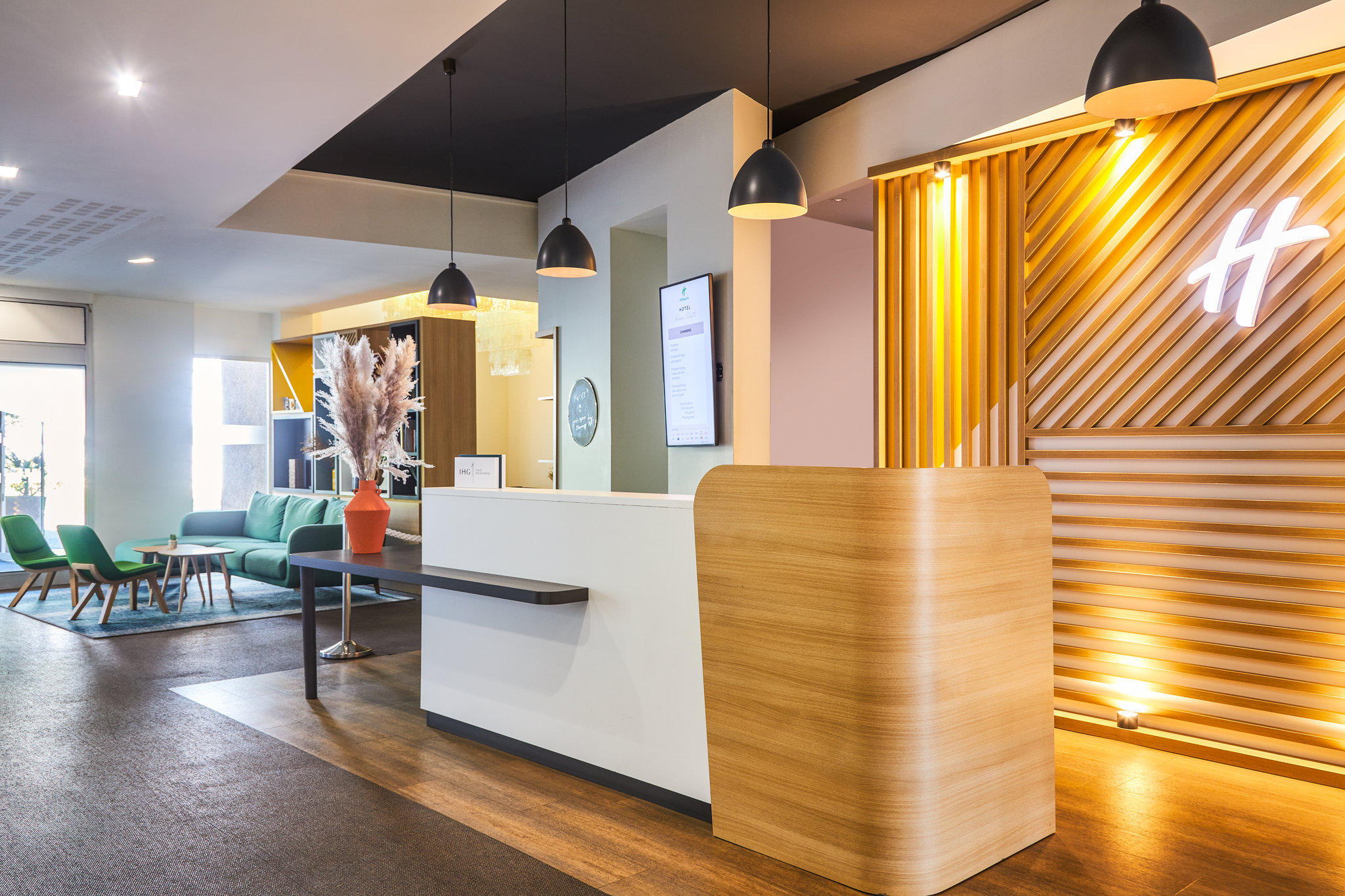 Images Holiday Inn Perpignan by IHG
