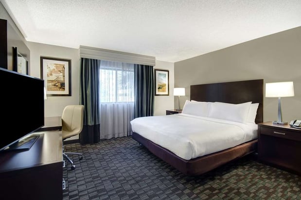Images Embassy Suites by Hilton Jacksonville Baymeadows