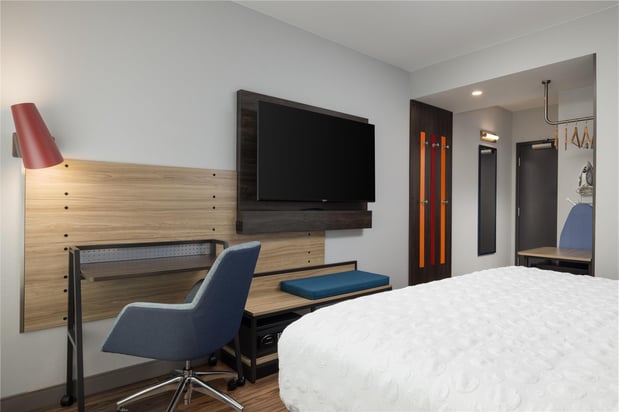 Images Tru by Hilton Cleveland