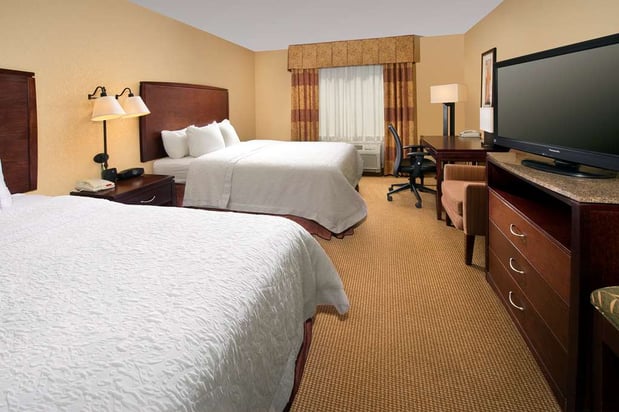 Images Hampton Inn & Suites San Antonio-Airport