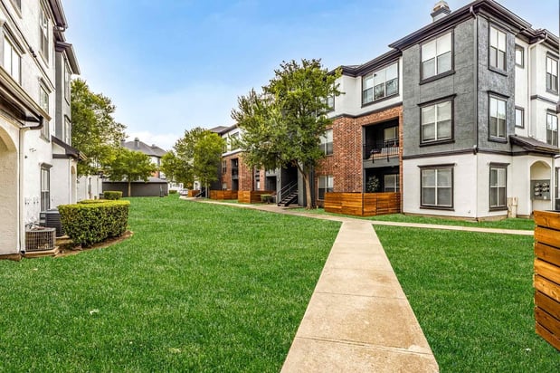 Images Anthem Town East Apartments