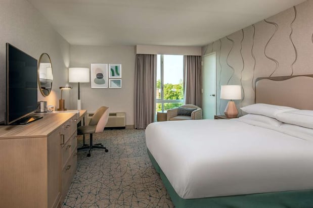 Images DoubleTree by Hilton Hotel Chicago - North Shore Conference Center