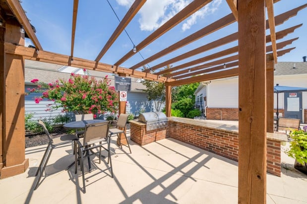 Images Carden Place Apartment Homes