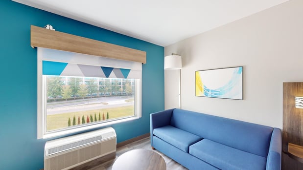 Images Holiday Inn Express & Suites Chicago Schaumburg by IHG