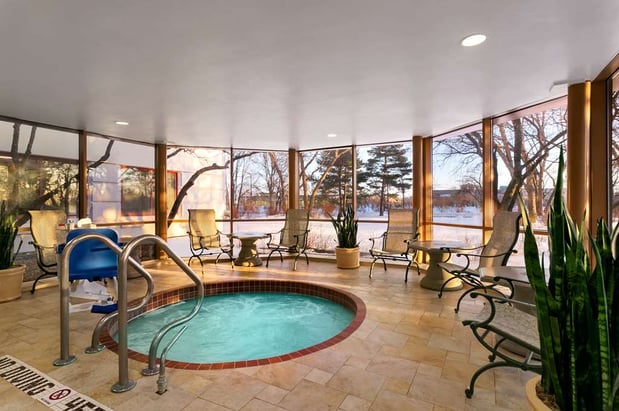 Images Embassy Suites by Hilton Chicago North Shore Deerfield