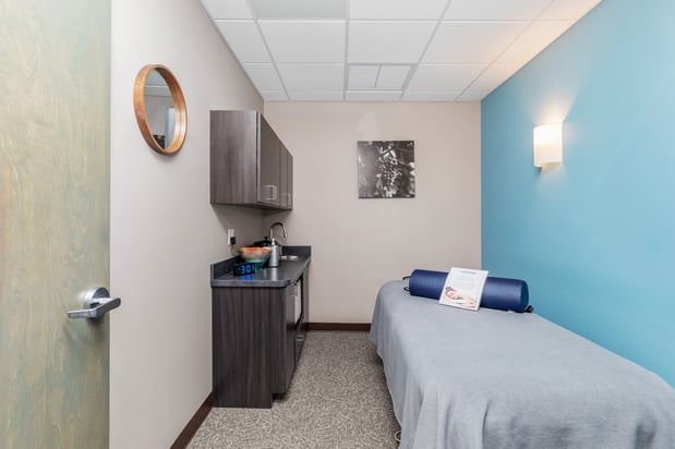 Images Hand & Stone Massage and Facial Spa