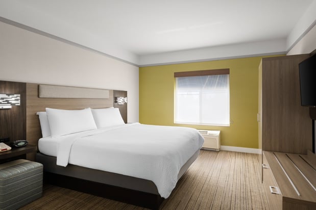 Images Holiday Inn Express & Suites San Dimas by IHG