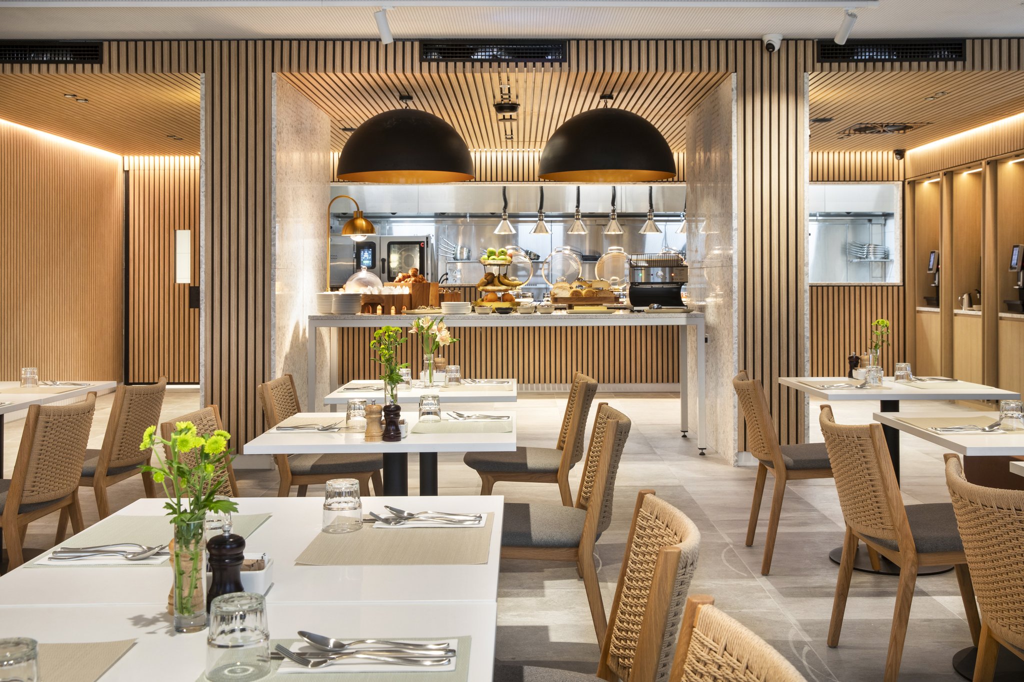 Images Holiday Inn Melbourne Bourke Street Mall by IHG