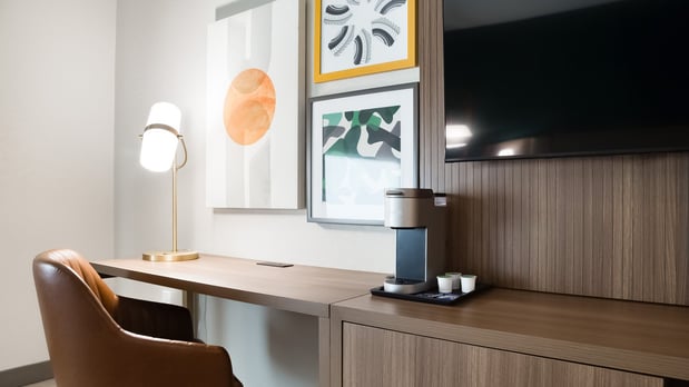 Images Holiday Inn Nashville Airport by IHG