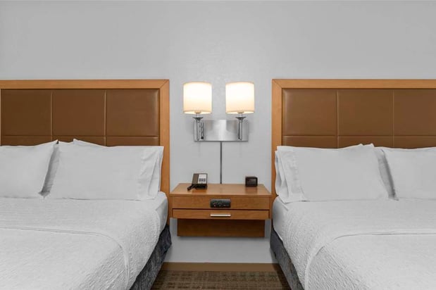 Images Hampton Inn Milford