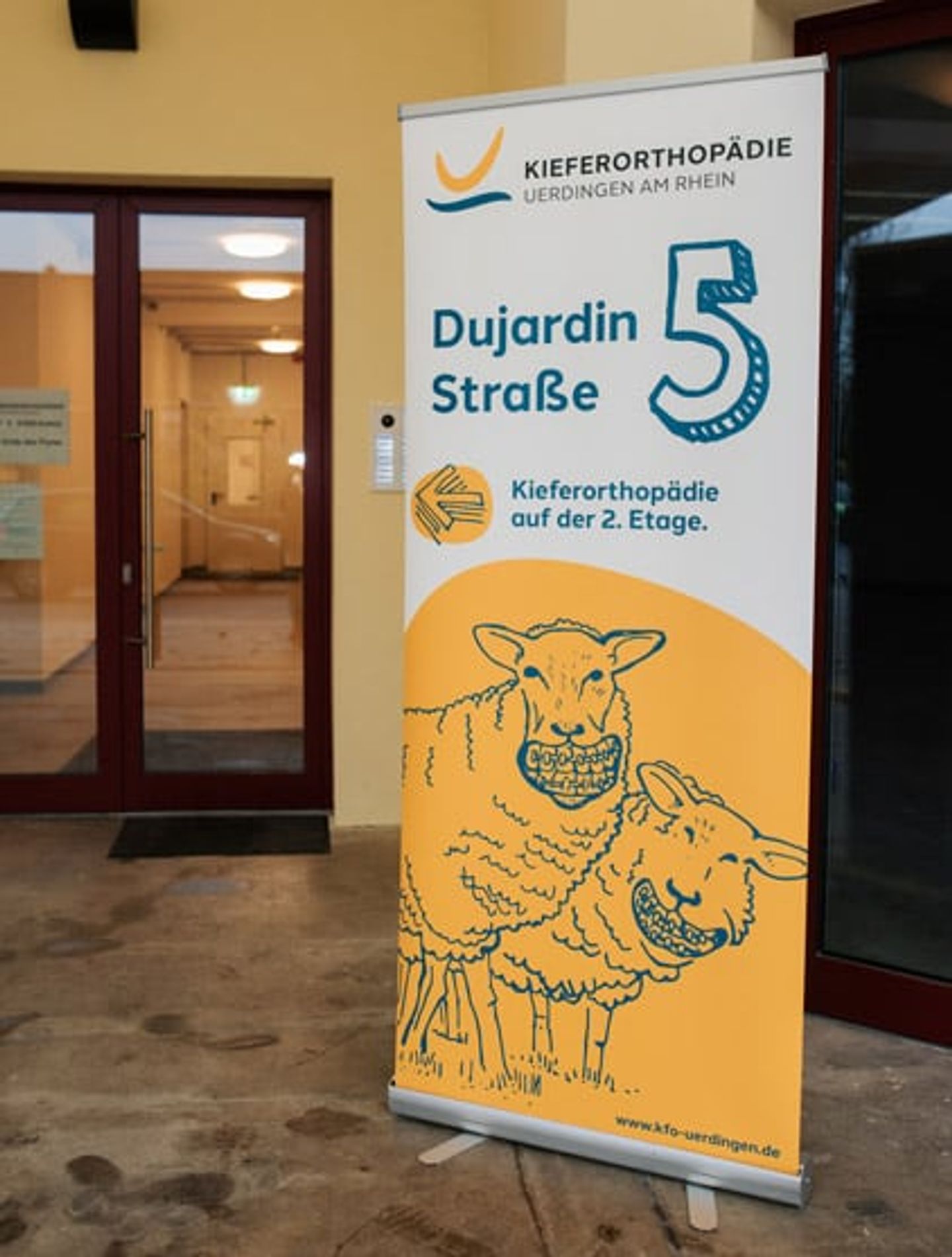 Nicole Ludewig | Fachzahnärztin für Kieferorthopädie, Dujardinstraße 5 in Krefeld
