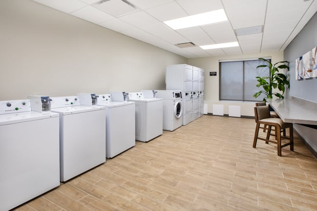 Images Candlewood Suites Cincinnati Northeast - Mason by IHG
