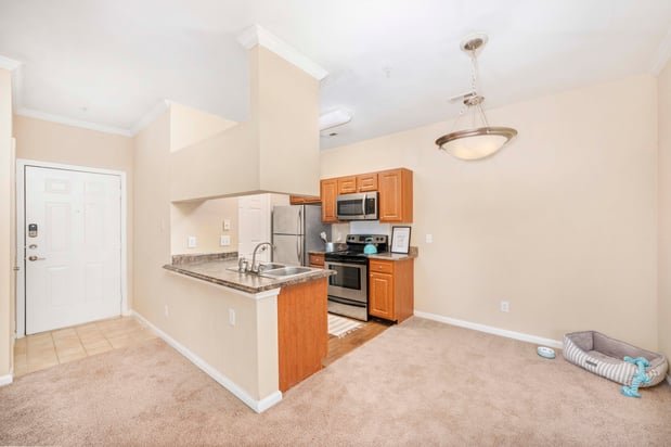 Images MAA Beverly Crest