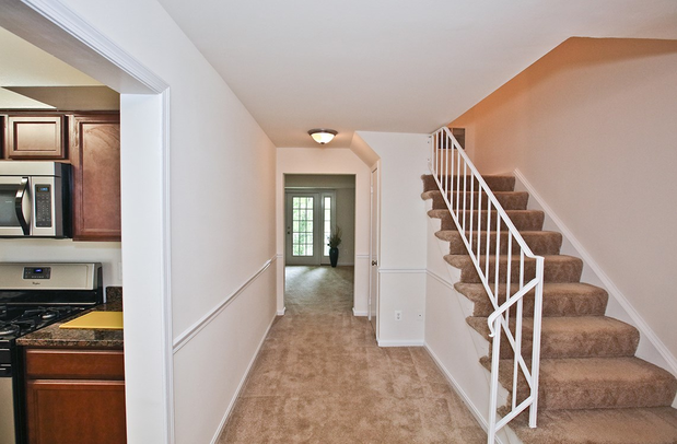 Images Fairfax Square