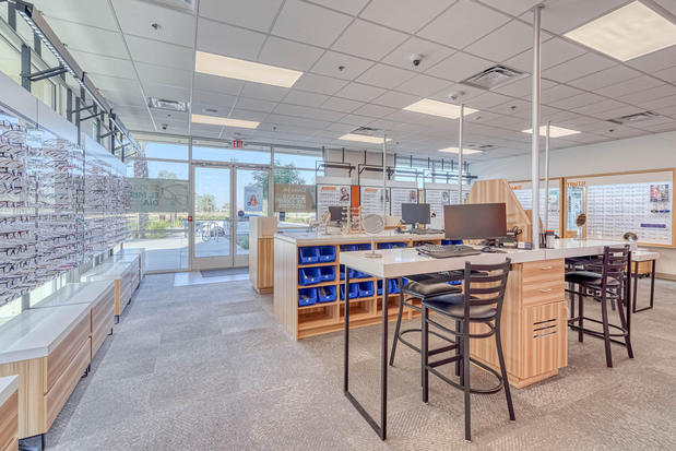 Images Stanton Optical