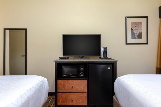 Images Holiday Inn Express & Suites Atlanta Downtown by IHG