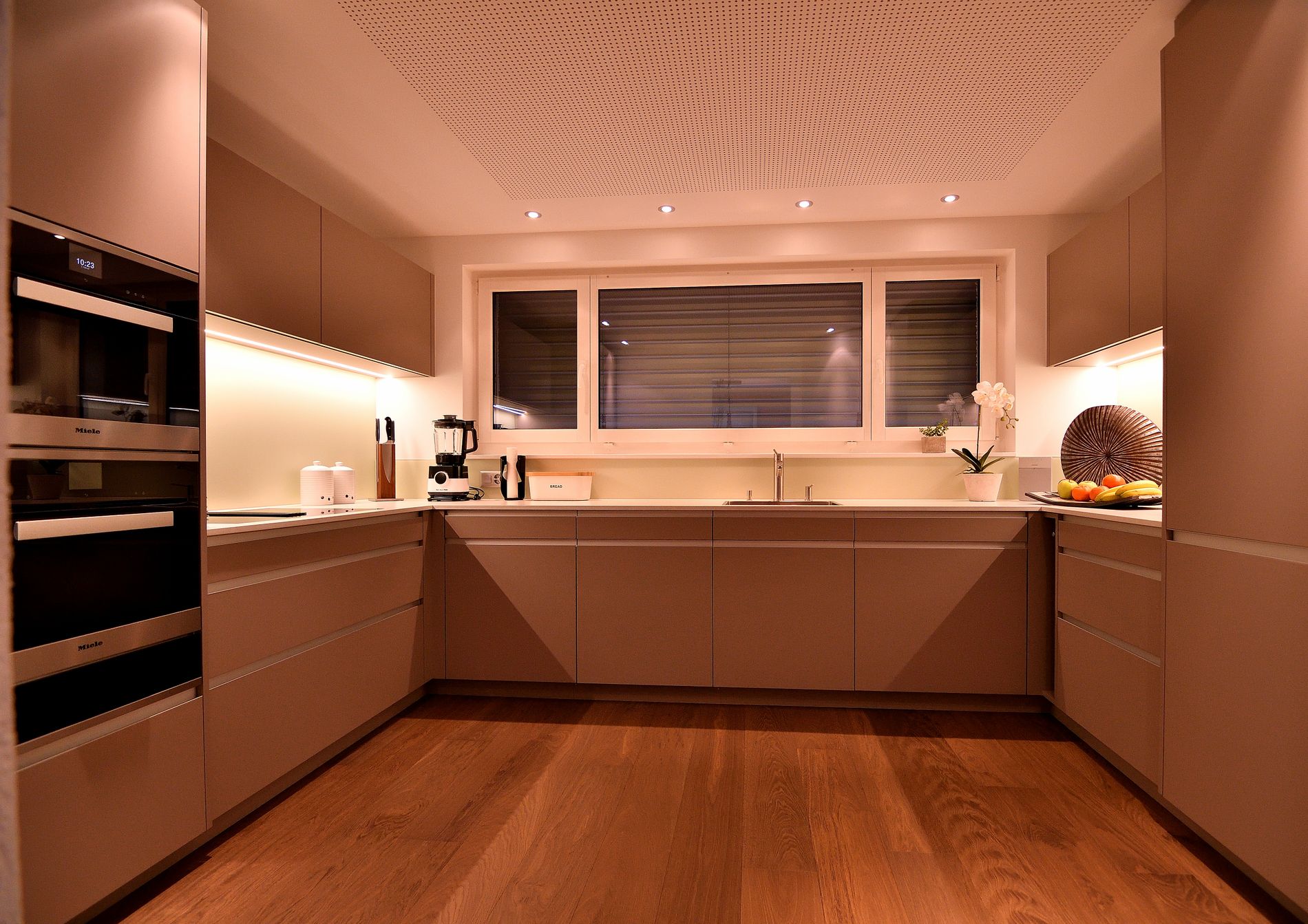 Bilder Schiess Innenausbau AG