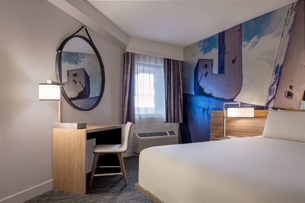 Images The LINQ - A Caesars Rewards Destination