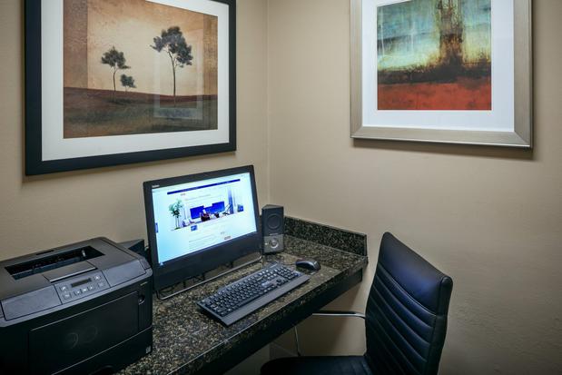 Images Holiday Inn Express Corvallis-on the River by IHG