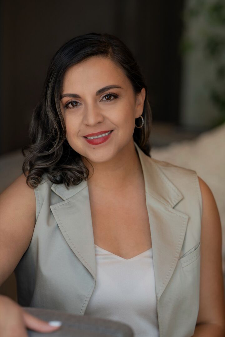 Cesia Bolanos, REALTOR