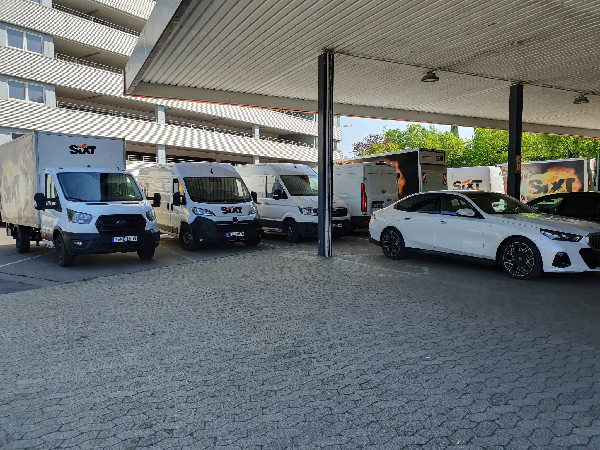 SIXT Autovermietung Braunschweig Süd, Berliner Platz 1B in Braunschweig