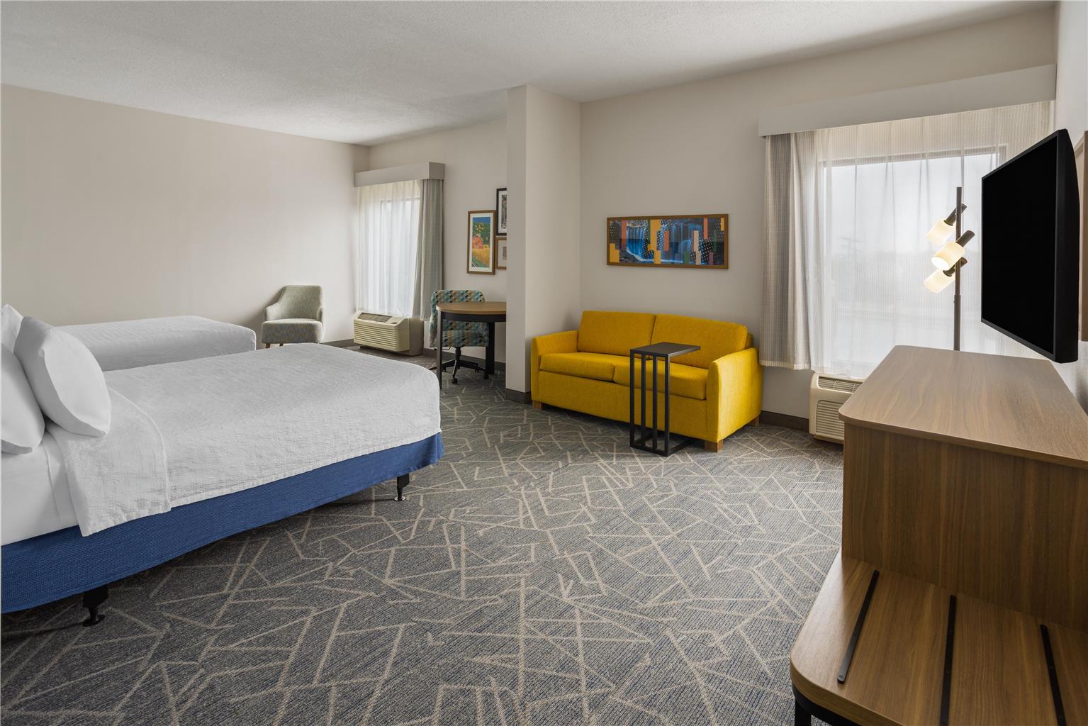 Guest room
