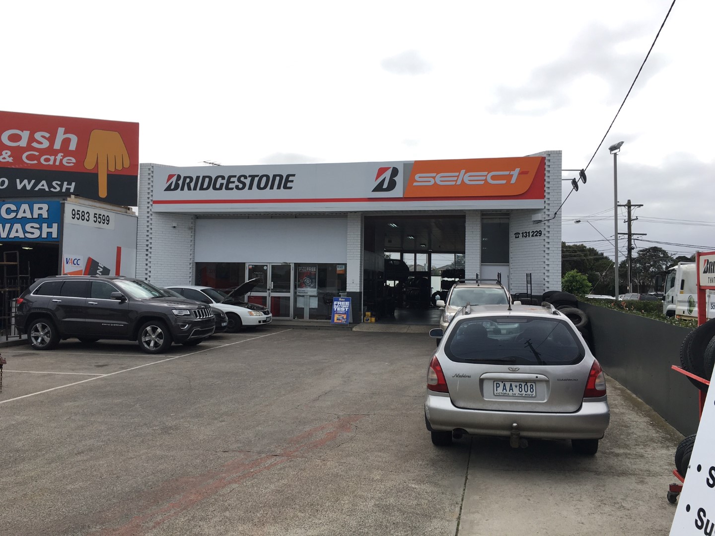 Images Bridgestone Select Tyre & Auto Mentone