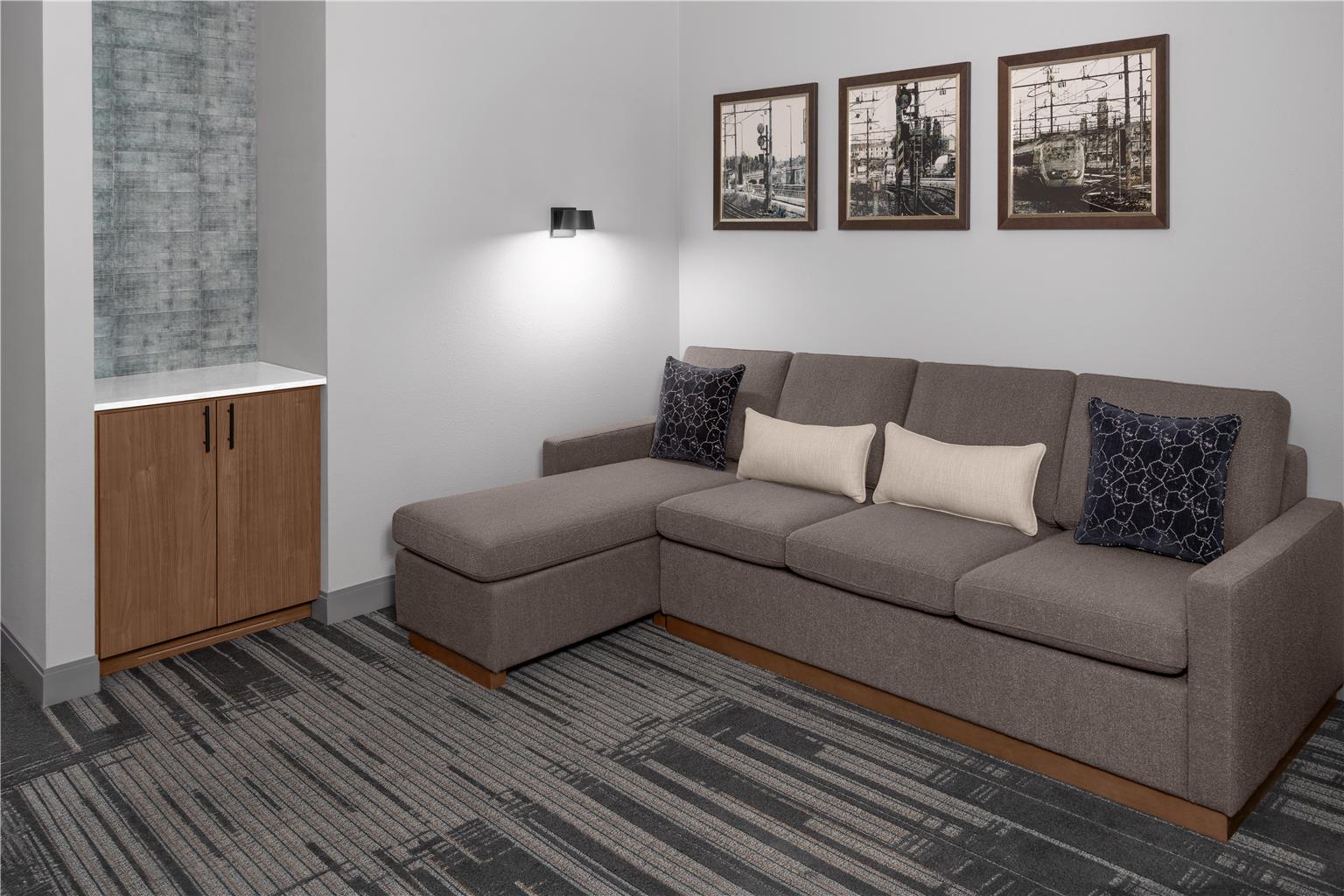Guest room 